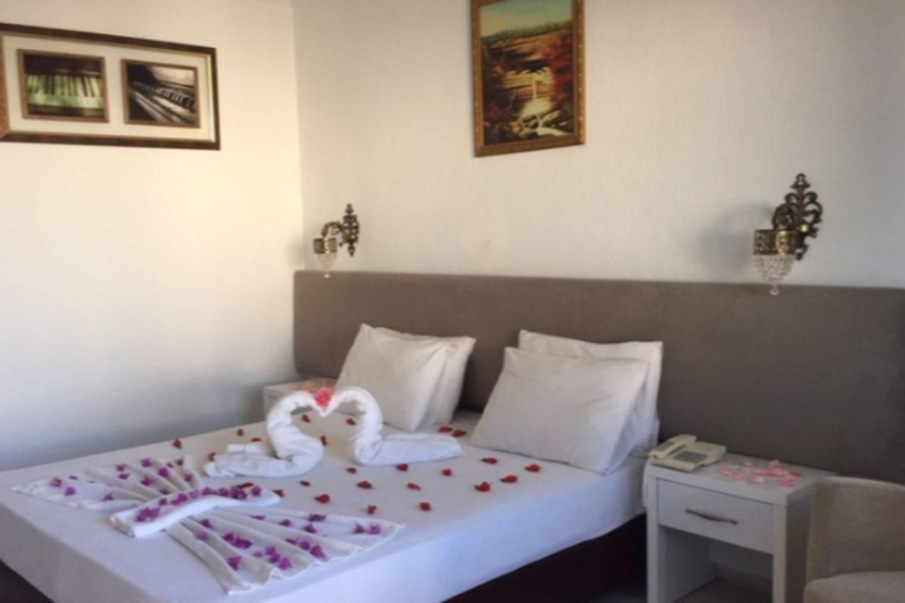 Zeus Hotel 图兰克 外观 照片