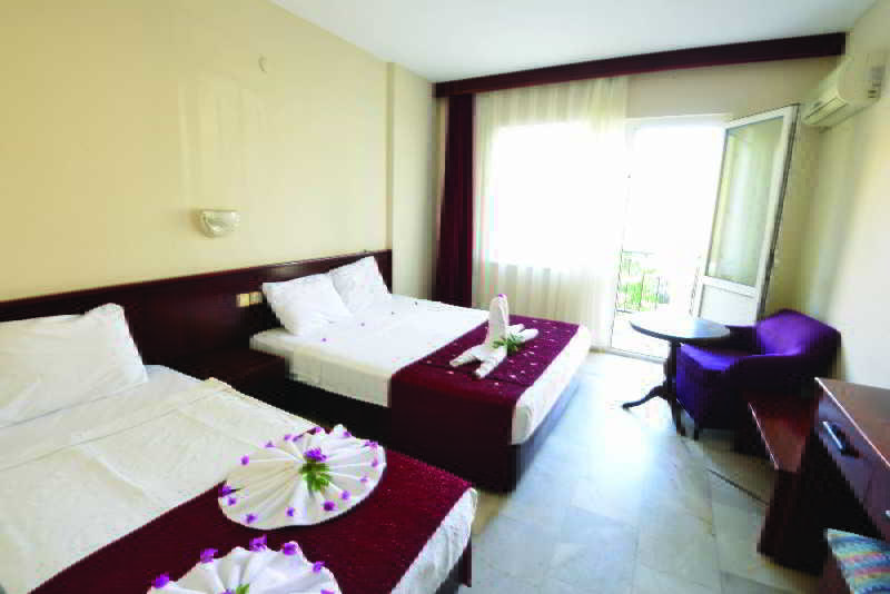 Zeus Hotel 图兰克 外观 照片